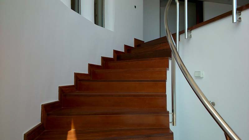 Tarimas Parquet Vega Baja Stylo escaleras