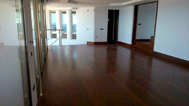 Tarimas Parquet Vega Baja Stylo suelo de madera limpio