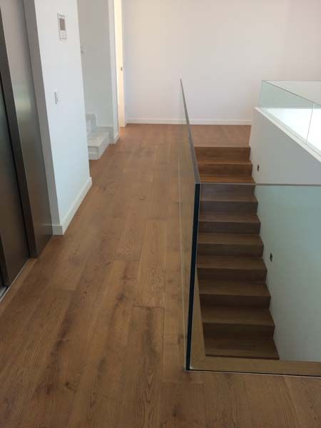 Tarimas Parquet Vega Baja Stylo escalera de madera 19